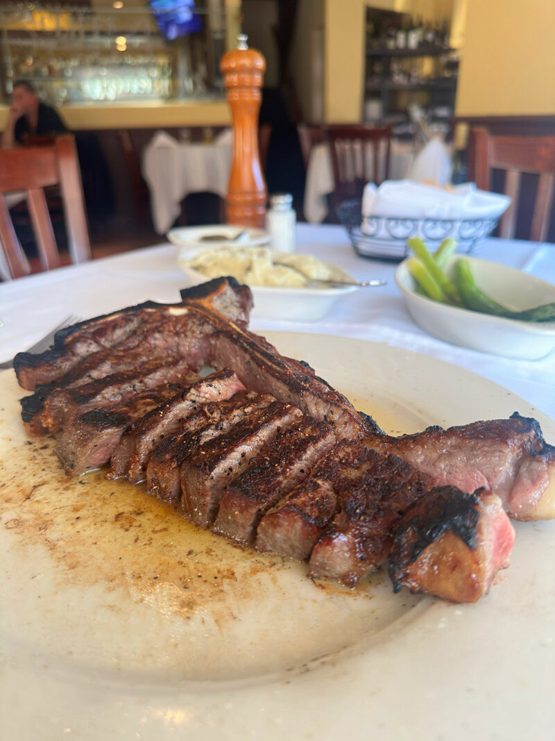 Cliff's Steakhouse - Gallery Photo 14